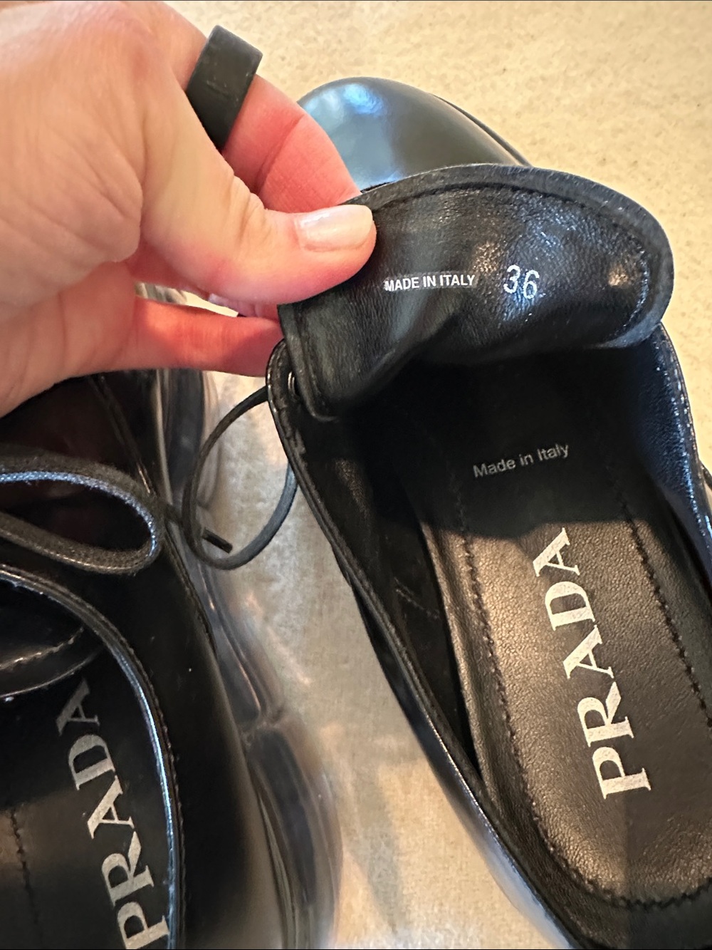 Prada Women’s Black Leather Airsole Oxford w/Transparent Platform Sole SZ 36 - Picture 9 of 9